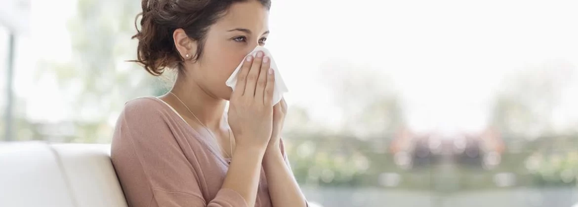 ¿Están relacionadas las lentillas y la conjuntivitis alérgica?