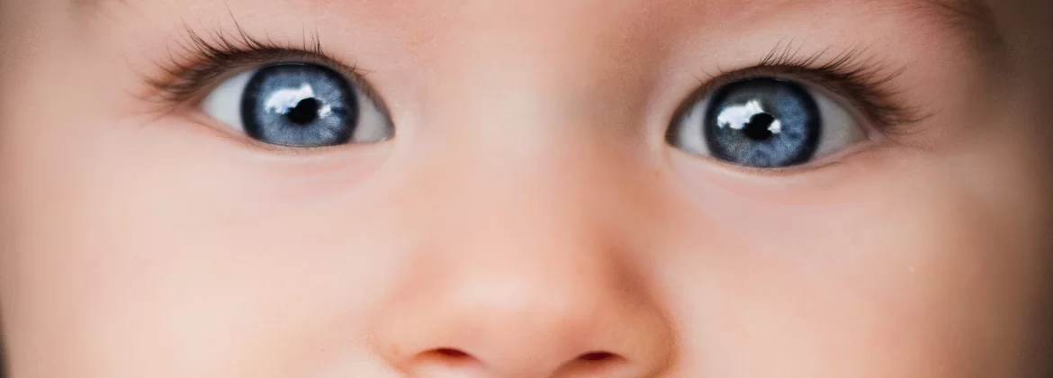 ¿Existen las lentillas para bebés?