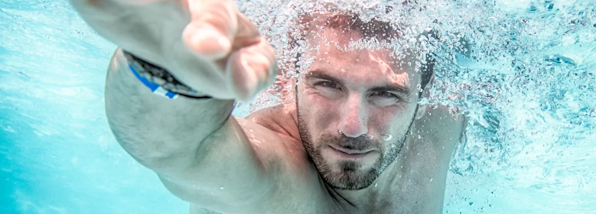 Se pueden utilizar lentillas en la playa o la piscina