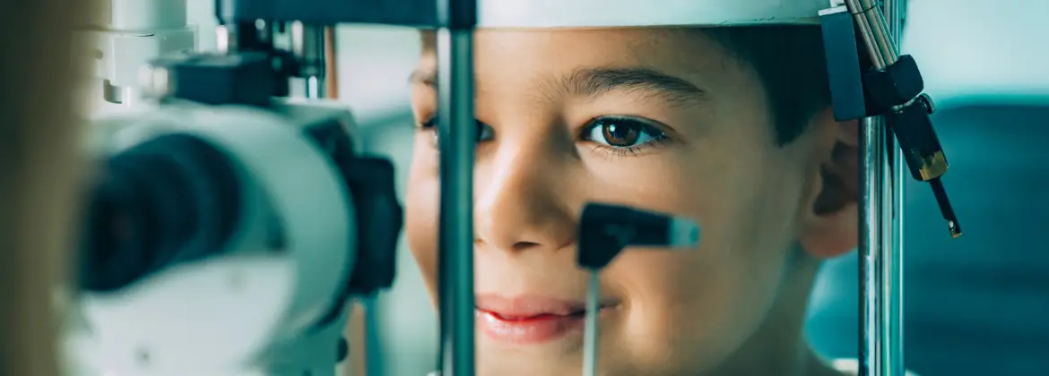 ¿Cuándo pueden utilizar los niños lentes de contacto?